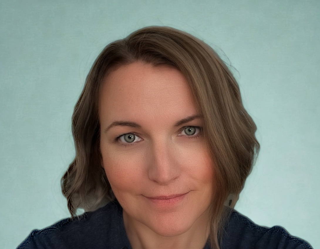 Mindy Huttenstine Headshot
